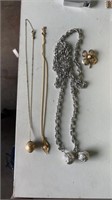 Lot of 4 Sarah Coventry Jewelry