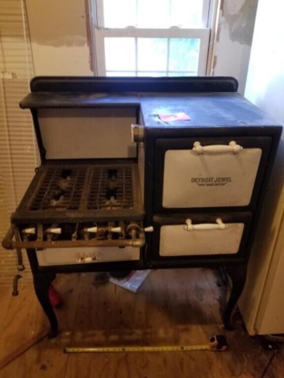 Antique Detroit Jewel Gas Stove, Oven, & Warming