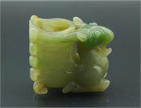 Chinese Fine Green Jade Vase With /Ram