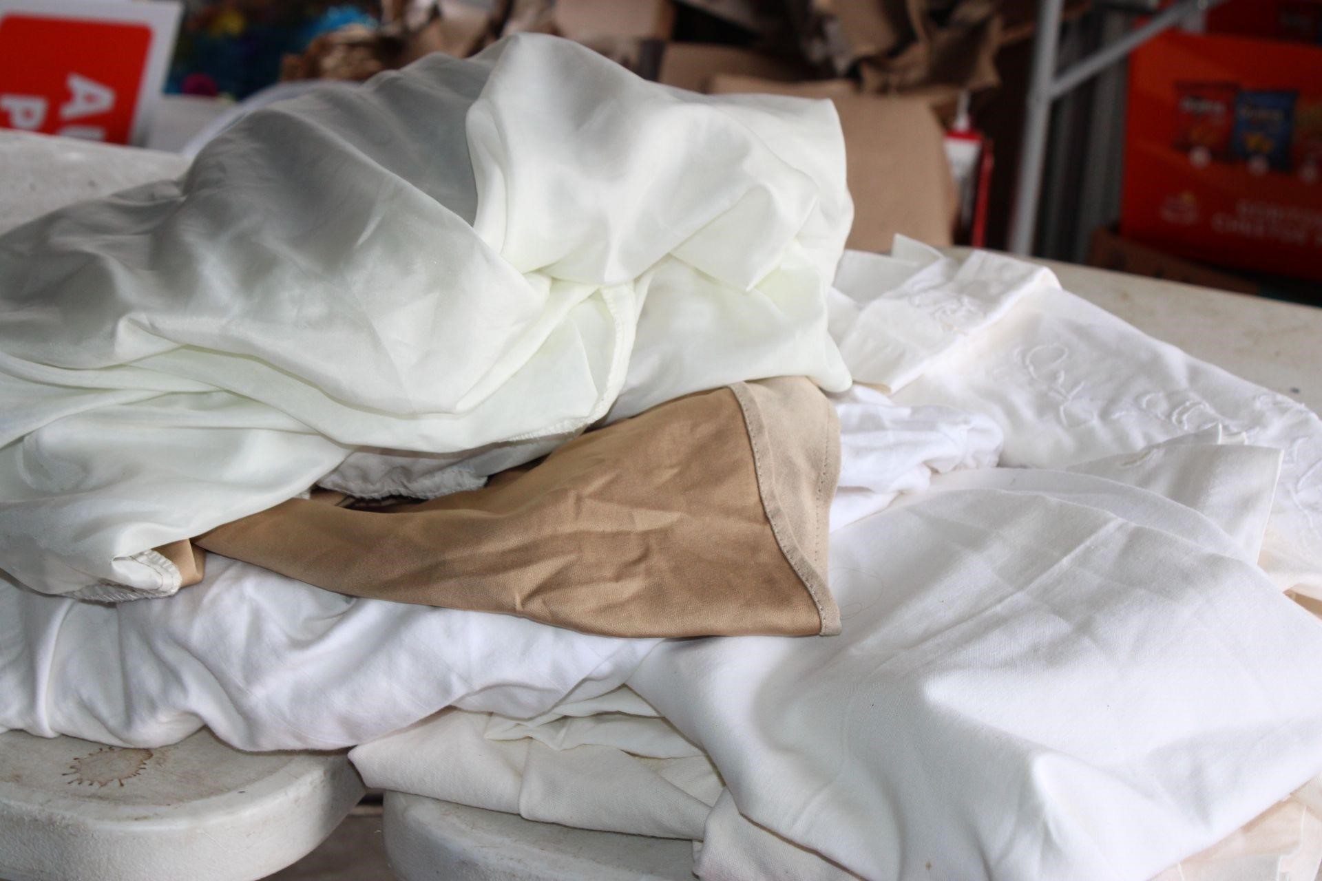 LARGE LOT SHEETS - PILLOWCASES - MISC
