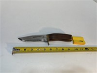 Heavy Wooden Handle Knife