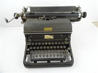 Antique Royal Typewriter (Needs Ink & Oiling)