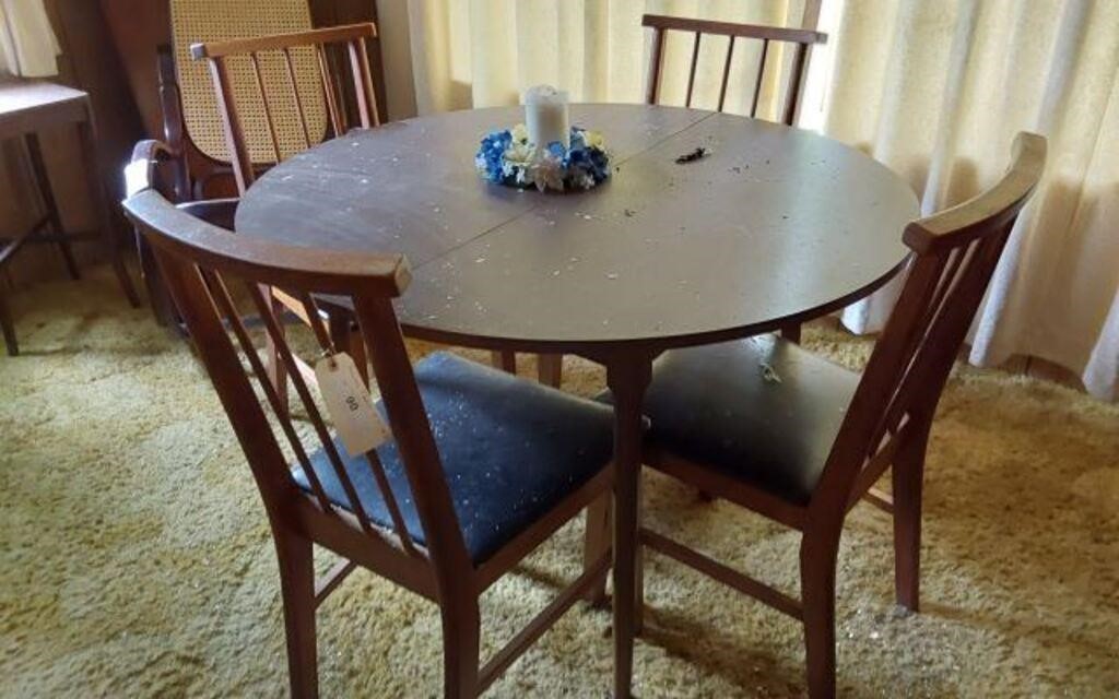 TABLE AND 4 CHAIRS