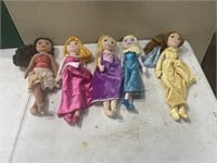 5 Disney princess dolls
