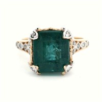 14ct Y/W/G Emerald 4.33ct ring
