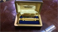 Vintage Gillette gold plated razor blade & blade