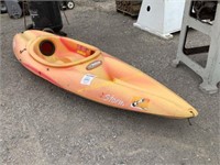 D1. 9ft pelican kayak - will float