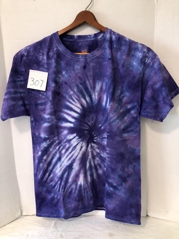 Purple tie dyed tee shirt, L, never worn