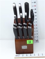 Chicago Cutlery Knife Set in Block