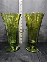2 Vintage Indiana Glass Vases