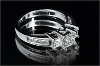 14K 3-STONE DIAMOND RING