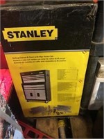 Stanley rolling cabinet and chest with 85 pc sockx