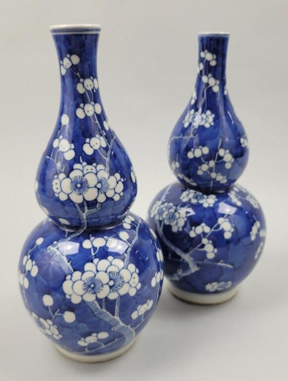 2 19th Century Qing Chinese Cherry Blossom Vases.