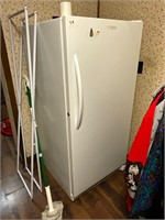 Frigidaire commercial freezer with locking key