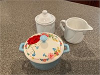 Sugar/Creamer/Mug & Pioneer Woman Mini Crock