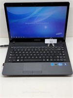 Samsung NP300E 14" Intel i3 Laptop Computer