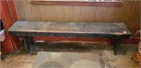 5 1/2 ft vintage wood bench
58.5 in x 12 in 18"
