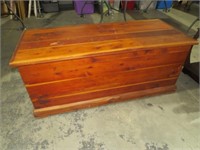 ANTIQUE CEDAR CHEST WITH TRAY