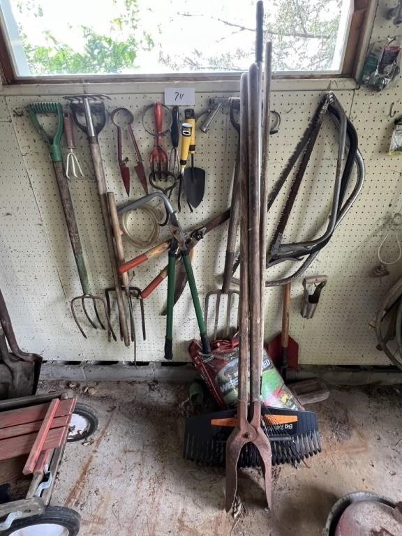 LRG LOT GARDENIGN TOOLS, HAND SAWS AND MORE