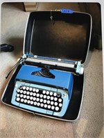 SCM SMITH CORONA typewriter