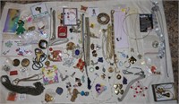 Bag of Mixed Miscellaneous Costume Jewelry Pieces