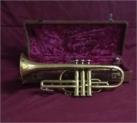 Colloqinto by Holton case and trumpet