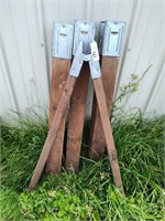 Sawhorses brackets