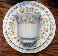 Vintage Crown Ming  Dinnerware Set