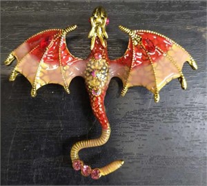 Red dragon pin / pendant