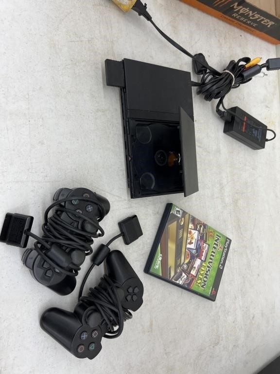 Sony PS2 w/ Accessories (powers on)