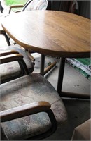Dining Table w/ 4 rolling Chairs & Leaf