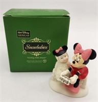 Snowbabies Minnie Mouse Caroling w/ Minnie w/ box