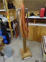 Post with Handles and Extension Cord - 5ft Tall