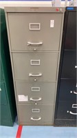 Four drawer metal filing cabinet 28 1/2“ x 18 x