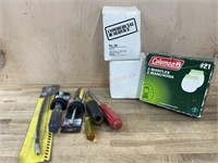 1 FLAT OF  COLEMAN GLOBE, ASSORTED SCREWDIVERS,