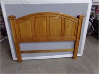 Queen head board, frame & box - no matt