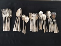 Silver Plate cutlery set, delight pattern.