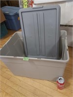 Storage bin on wheels (24"x16"x14"D)