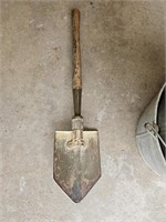Vintage Collapsible Army Shovel