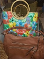 Plastic tote with 3 purses