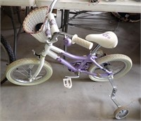 SMALL GIRL'S BICYCLE W/TRAINING WHEELS