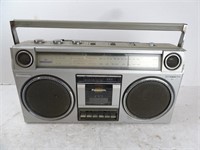 Vintage Panasonic Ghetto Blaster Radio with