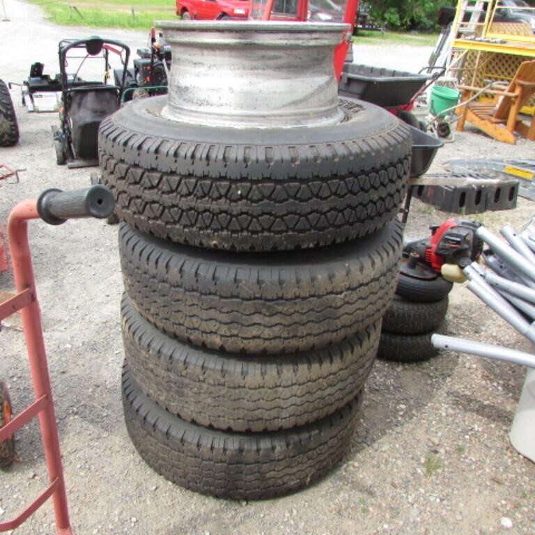 4 - MOUNTED P265/70R17 TRUCK TIRES