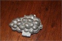 Vintage grape chocolate candy mold