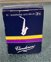 Seven (7) Vandoren Alto Sax Reeds