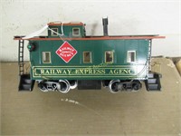 G-Scale Artisocraft Caboose - Missing one cab