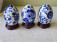 3 vtg chinese porcelain blue & white eggs 16"