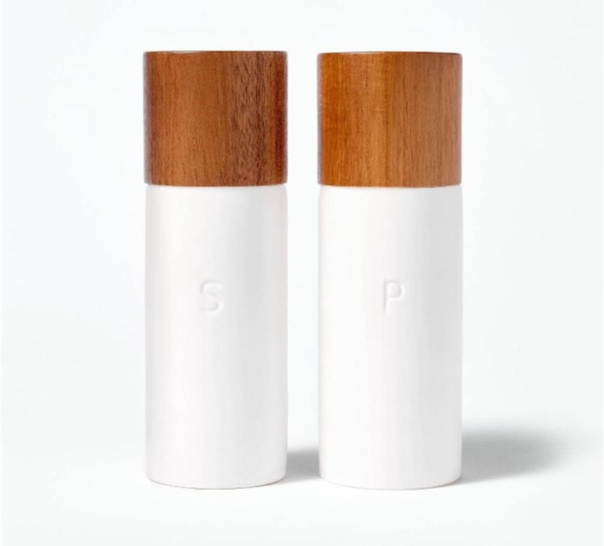 Figmint Salt and Pepper Grinder Set