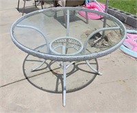 43" Round Outdoor Glass Table