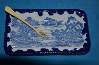 COBALT AND WHITE ASIAN SERVING DISH W/ BONE FORK